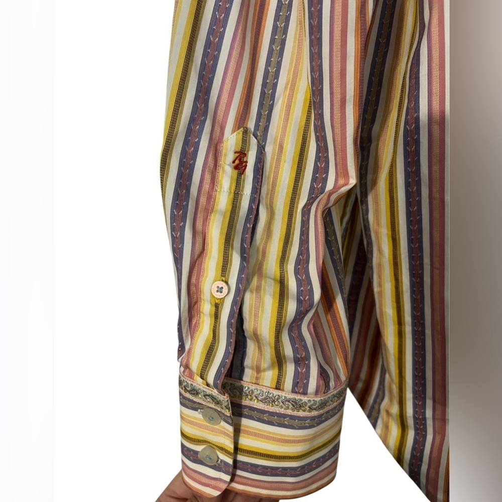 Robert Graham Button Down 70s Style Dress Shirt - Picture 5 of 11